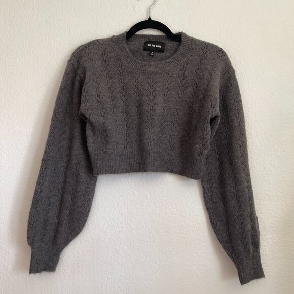 ALL THE WAYS Ash Crop Sweater - Picture 4 of 5